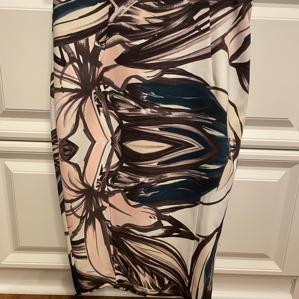 H&M Abstract Floral Pencil Skirt in Cream, Blush & Navy NWT